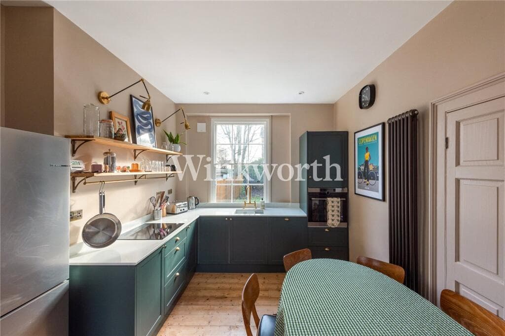 3 bedroom terraced house for sale in Philip Lane, London, N15