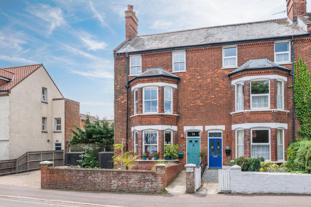 7 bedroom semi-detached house for sale in Cromer Road, Sheringham, NR26