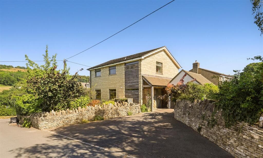 4 bedroom detached house for sale in Church Road, North Woodchester, Stroud, GL5