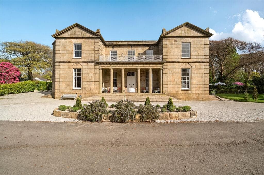 1 bedroom apartment for sale in Holman Park, Camborne, Cornwall, TR14