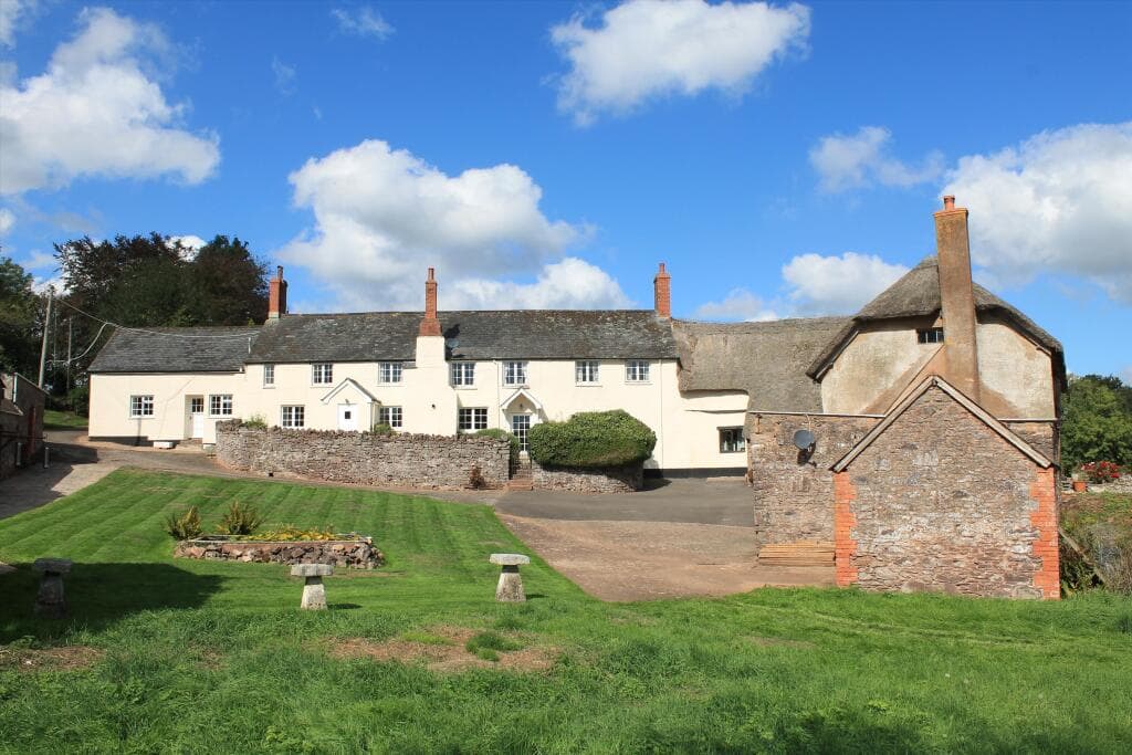 7 bedroom detached house for sale in Bickleigh, Tiverton, Devon EX16