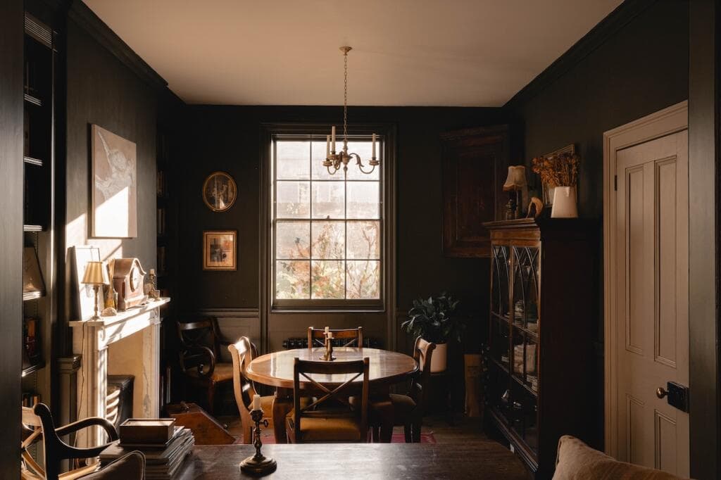 4 bedroom town house for sale in Cable Street, Shadwell, London, E1