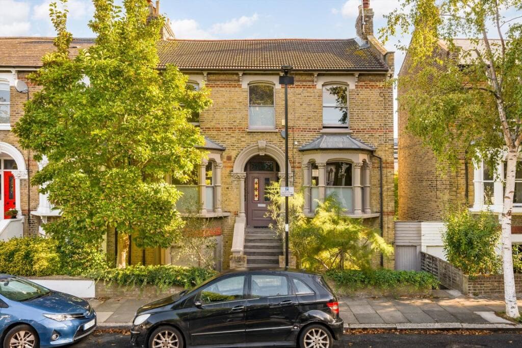 5 bedroom house for sale in Hugo Road, Tufnell Park, N19
