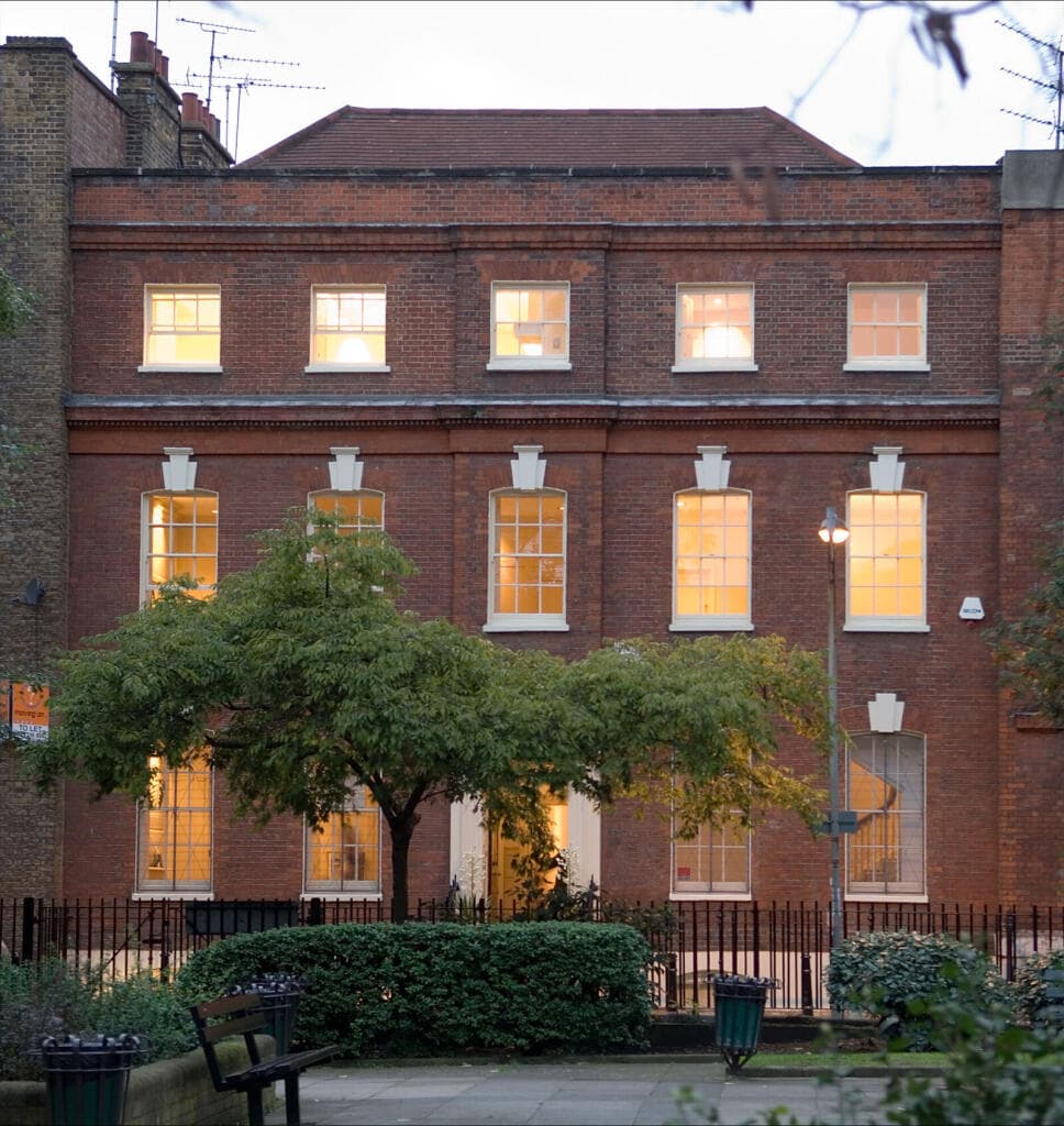 2 bedroom flat for sale in Charles Square, Hoxton, London, N1
