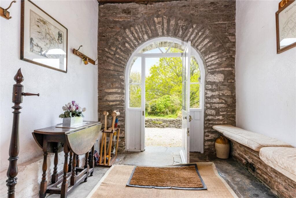 6 bedroom detached house for sale in Halwell, Totnes, Devon, TQ9