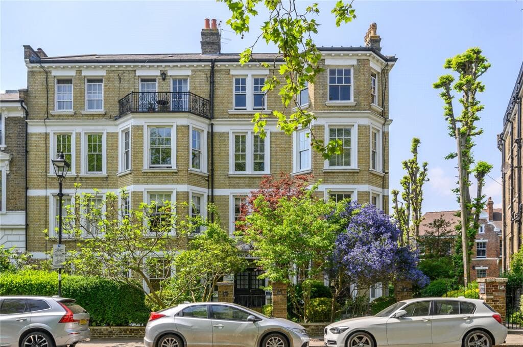 1 bedroom apartment for sale in York House, 14 Highbury Crescent, London, N5