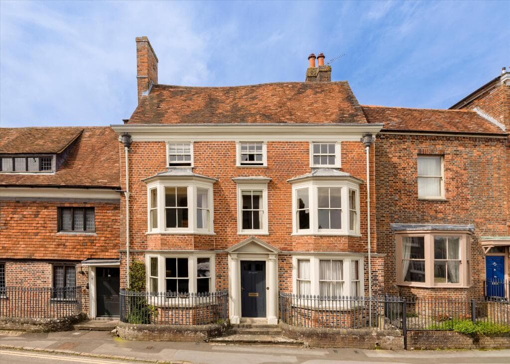 5 bedroom town house for sale in Silverless Street, Marlborough, SN8