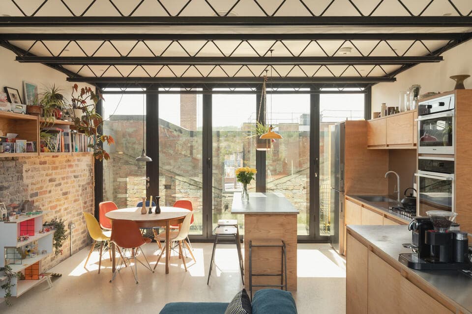 5 bedroom semi-detached house for sale in Stuart Road, Nunhead, London, SE15