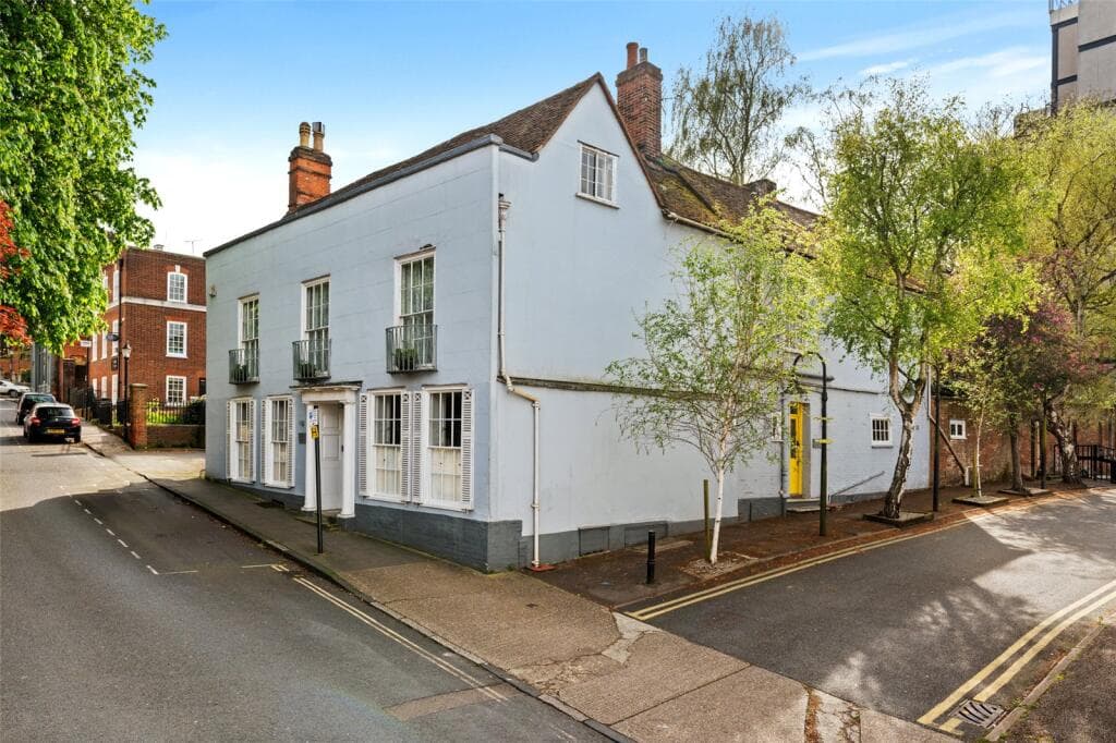 7 bedroom detached house for sale in West Stockwell Street, Colchester, Essex, CO1
