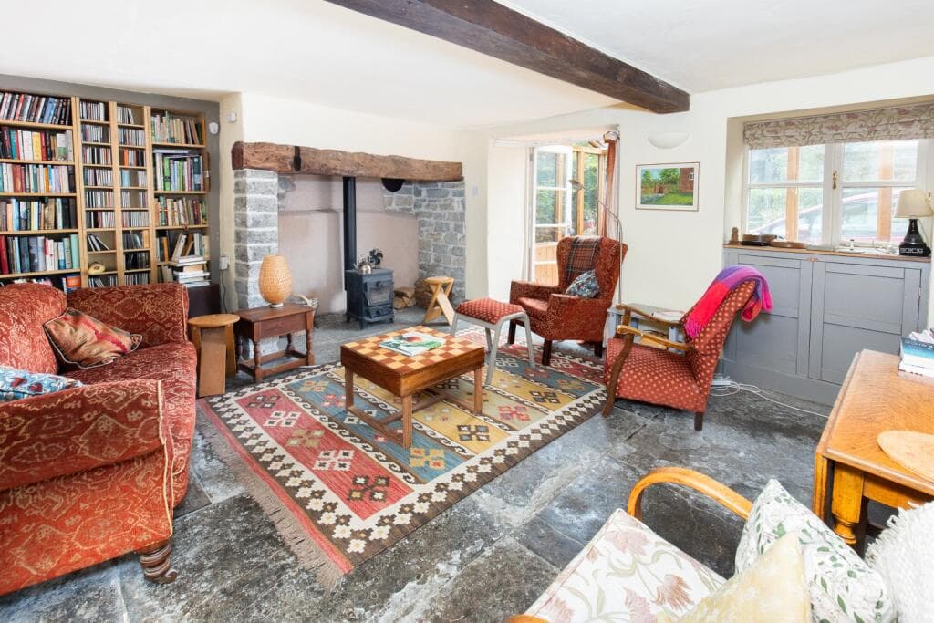 4 bedroom semi-detached house for sale in Mill Road, Barton St David, TA11