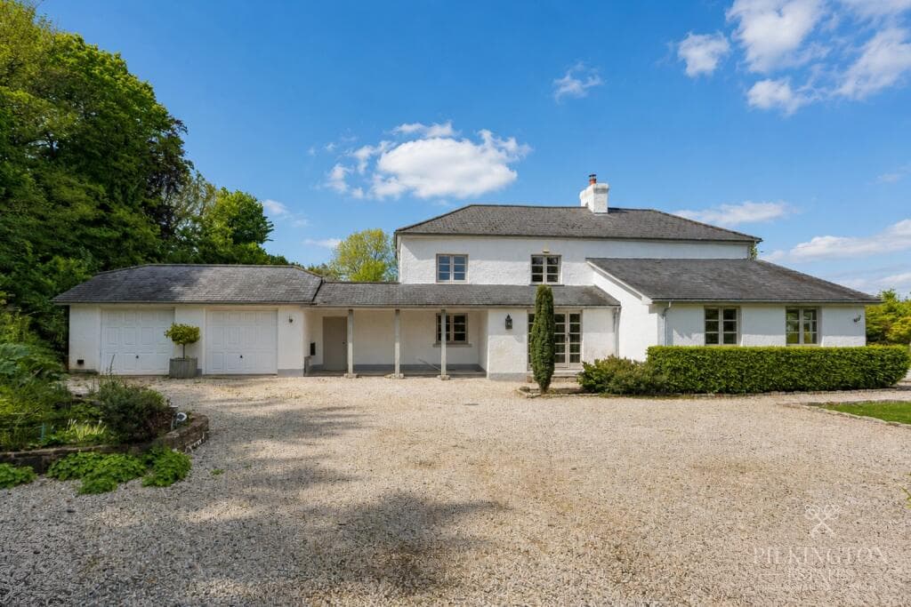6 bedroom detached house for sale in Runnon Moor Lane, Hatherleigh, Okehampton, Devon, EX20 3PL, EX20