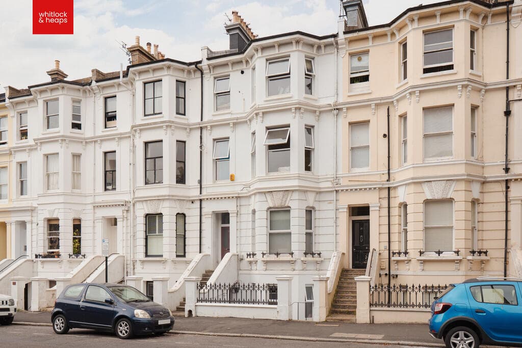 2 bedroom flat for sale in Norton Road, Hove, BN3