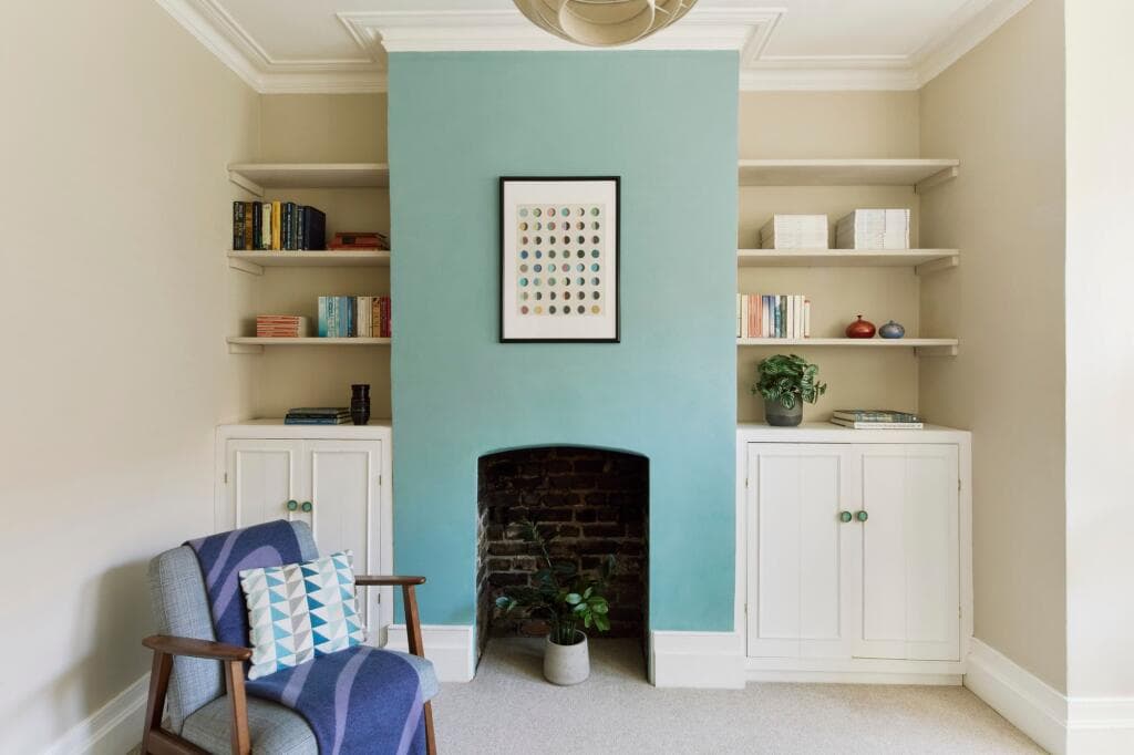 2 bedroom flat for sale in Abbotsford Avenue, London, N15