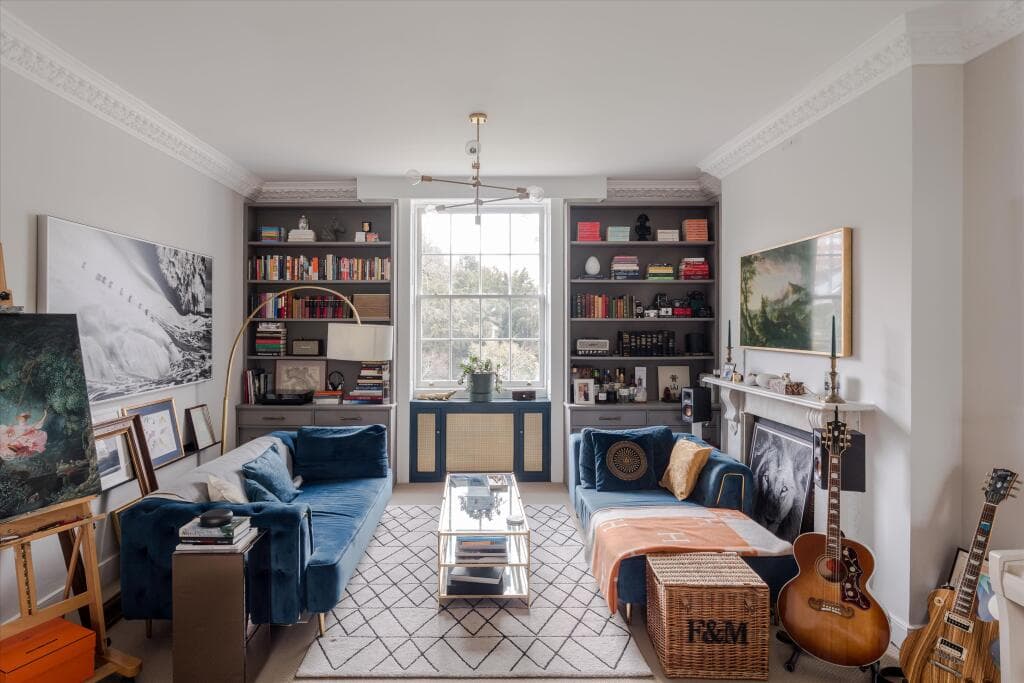 2 bedroom flat for sale in Hamilton Terrace, St John's Wood NW8