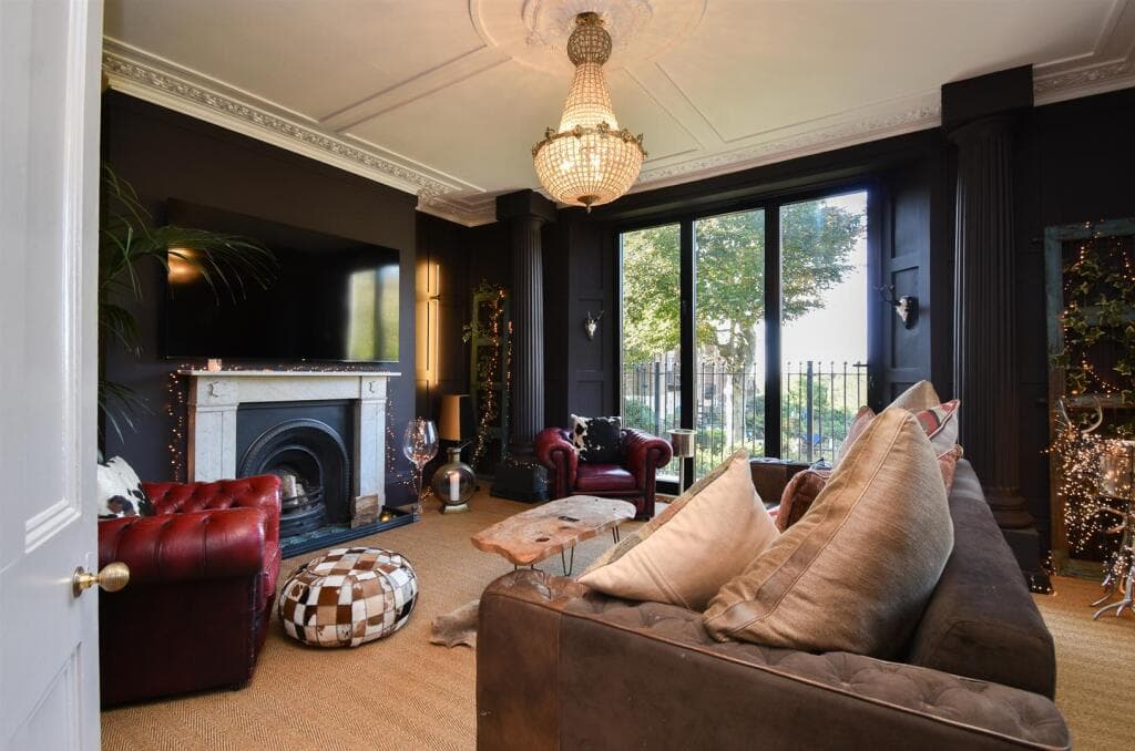 3 bedroom flat for sale in Harold Road, Hastings, TN35