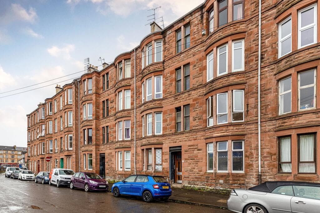 1 bedroom apartment for sale in Torrisdale Street, Queens Park, G42