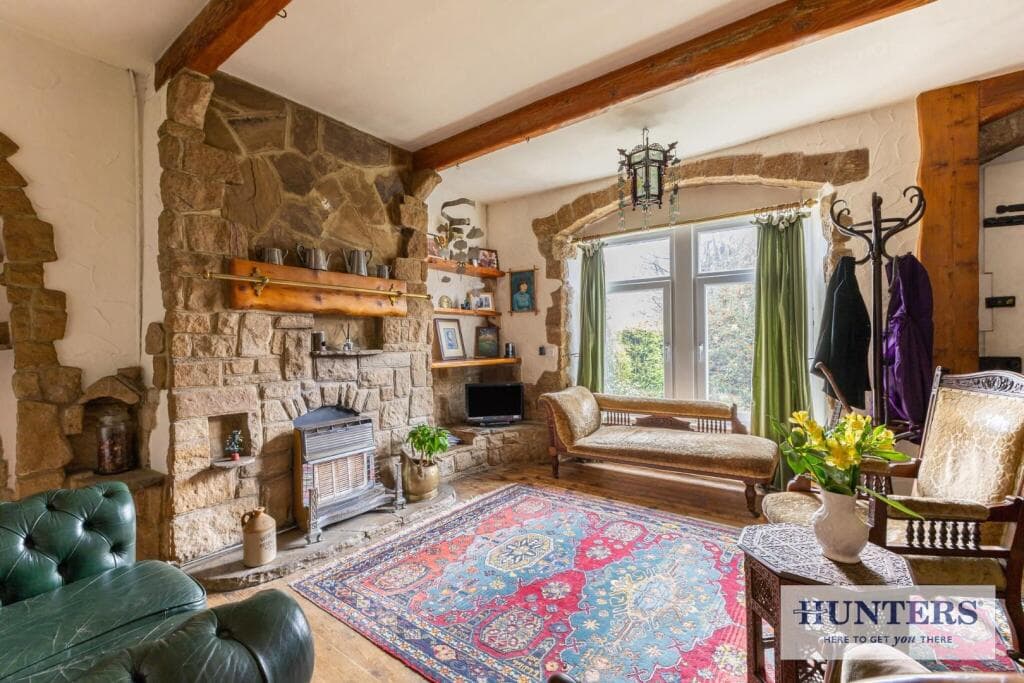 5 bedroom character property for sale in Mount Pleasant, Guiseley, Leeds, LS20