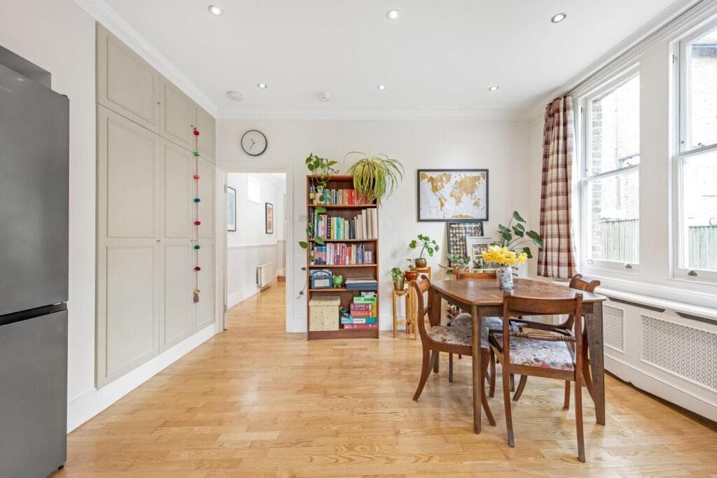 2 bedroom apartment for sale in Sydenham Park Road, Sydenham, London, SE26