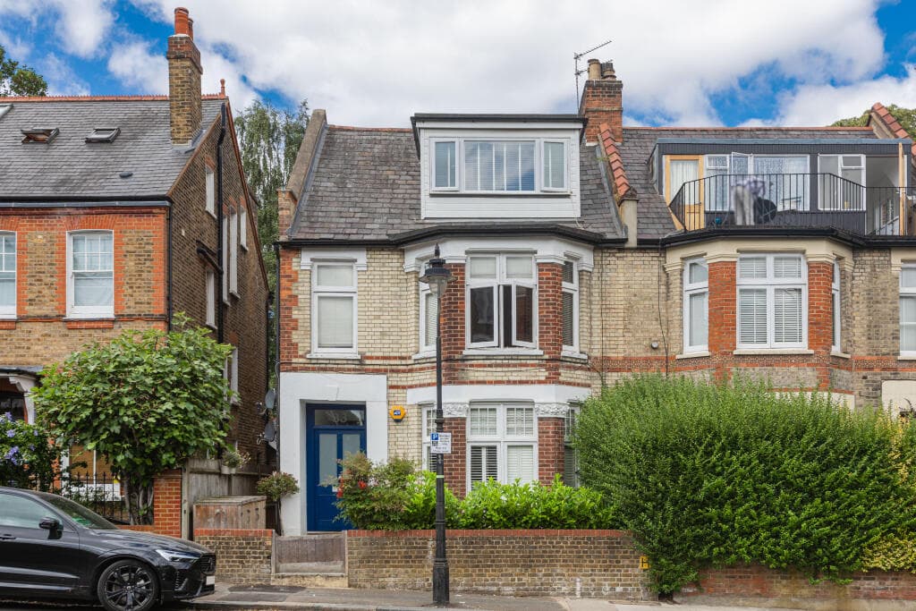 1 bedroom flat for sale in Bishops Road, Highgate, London, N6