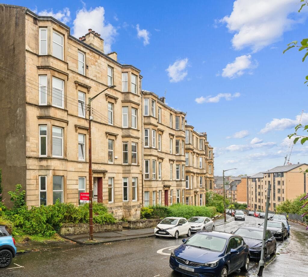 2 bedroom flat for sale in Oban Drive, Flat 0/2, North Kelvinside, Glasgow, G20