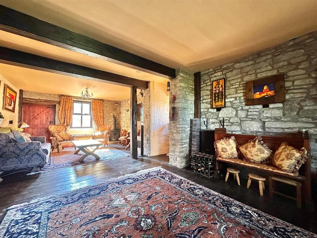 5 bedroom detached house for sale in Redmore Lane, New Mills, SK22