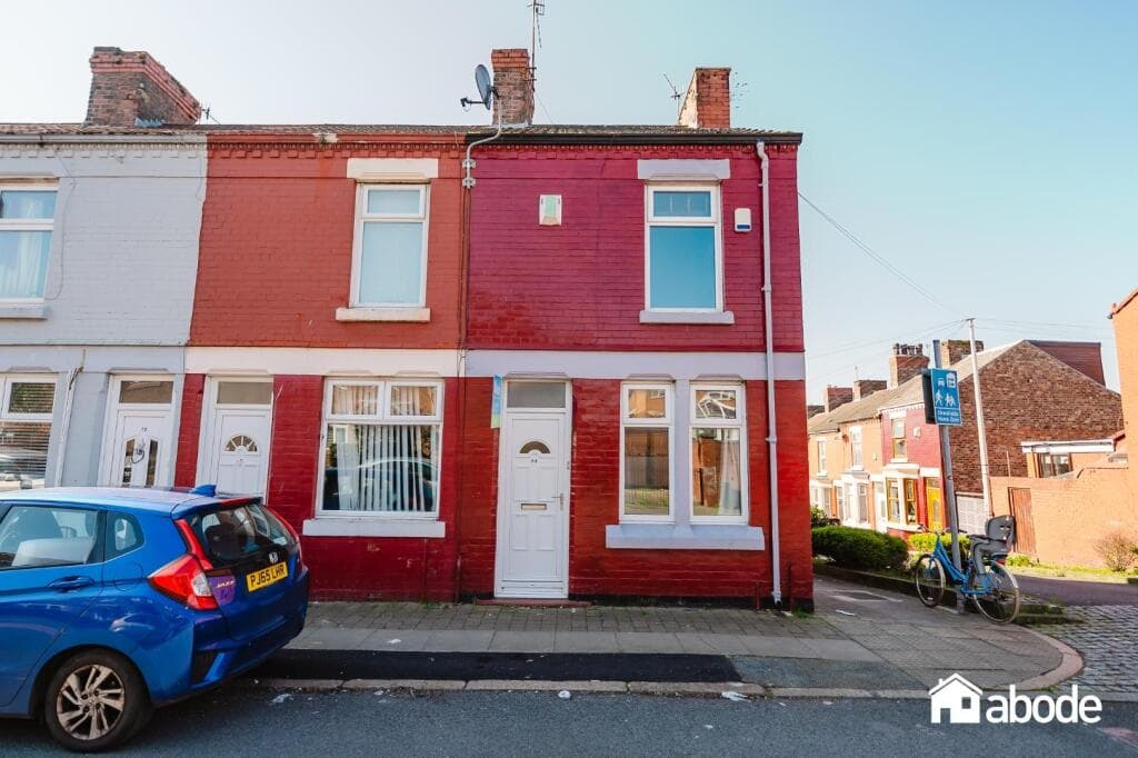 2 bedroom end of terrace house for sale in Cockburn Street, Liverpool, L8