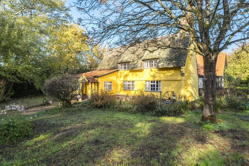 5 bedroom detached house for sale in Wickham Road, Thwaite, IP23