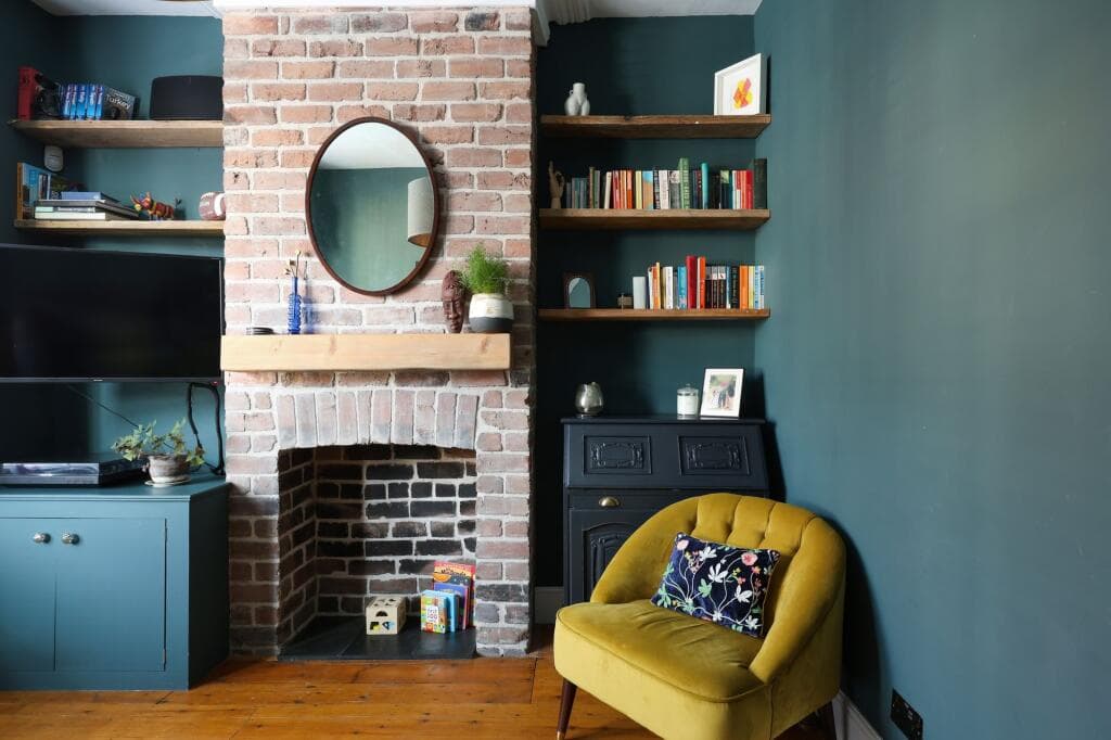 4 bedroom terraced house for sale in Mogg Street, Bristol, BS2