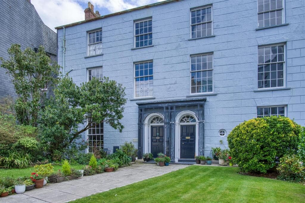 7 bedroom house for sale in Rock Terrace, St Julian Street, Tenby, SA70