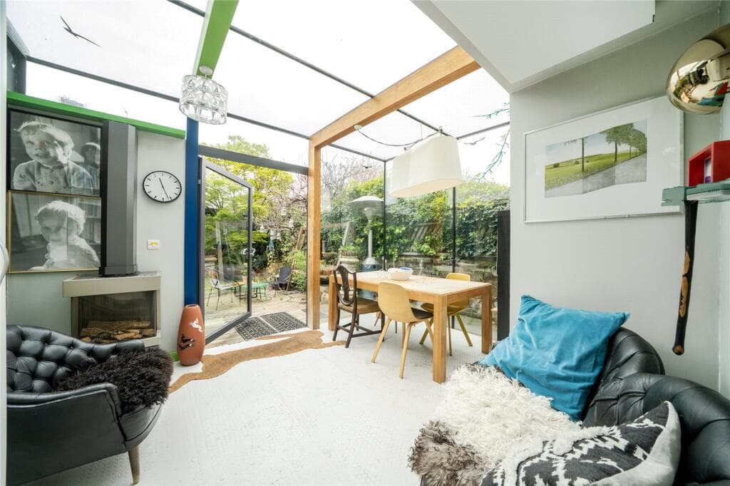 3 bedroom terraced house for sale in Lavender Grove, Hackney, London, E8