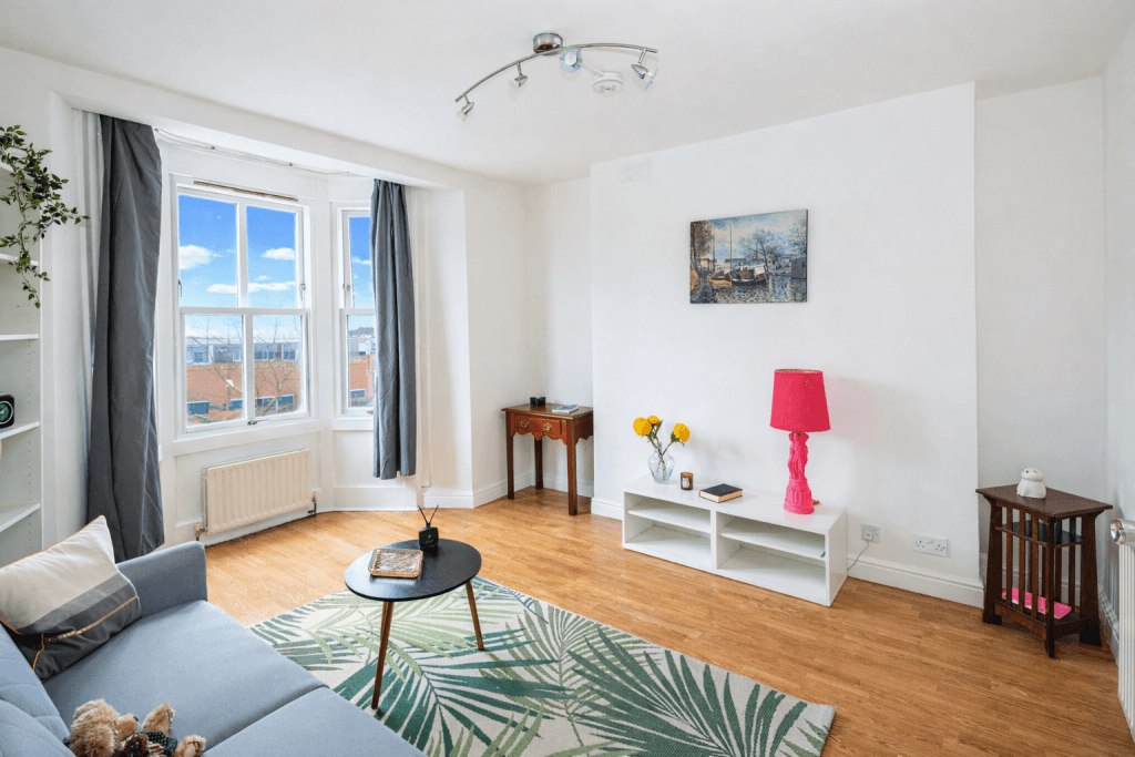 1 bedroom flat for sale in Kinglsley Flat, Old Kent Road, Bermondsey, SE1