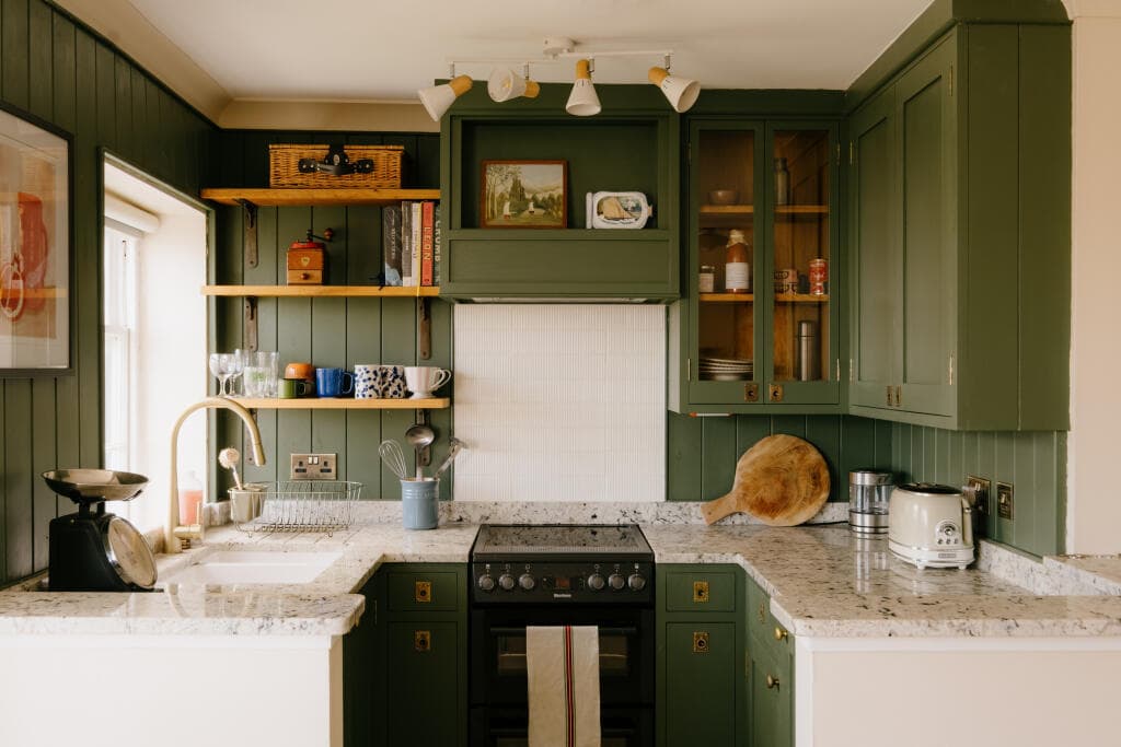 1 bedroom apartment for sale in Tackleway, Hastings, TN34