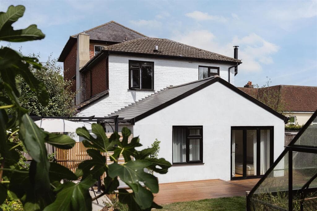 3 bedroom semi-detached house for sale in West Street, Dorking, RH4