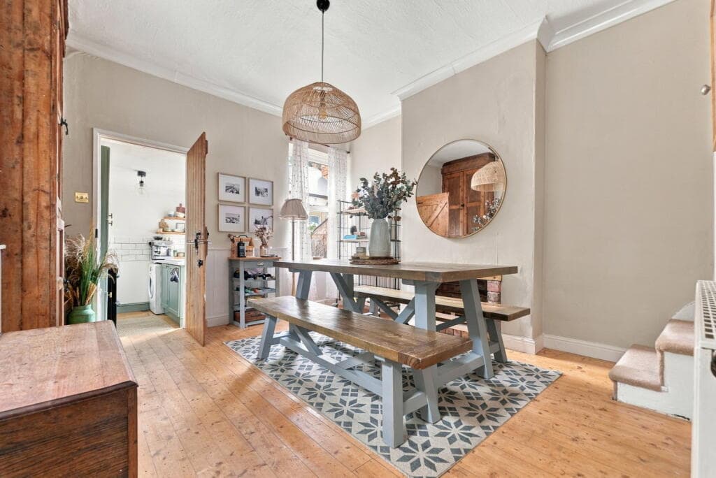 2 bedroom end of terrace house for sale in Ormonde Terrace, Nottingham, Nottinghamshire, NG5 2FE, NG5
