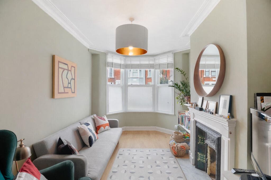 2 bedroom terraced house for sale in Arnold Road, Tottenham, N15