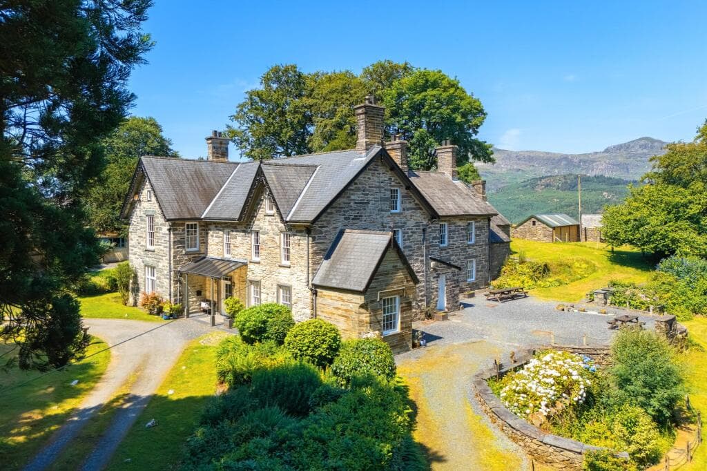 9 bedroom detached house for sale in Ffestiniog, Blaenau Ffestiniog, LL41