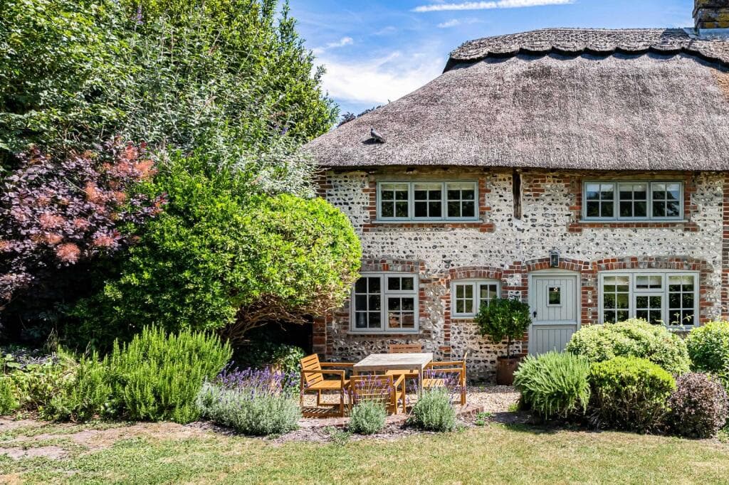 2 bedroom semi-detached house for sale in Burpham, Arundel, West Sussex, BN18