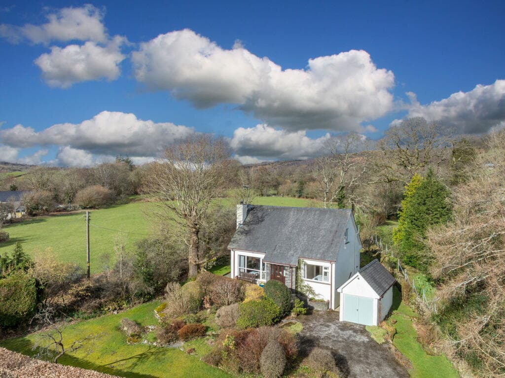 3 bedroom detached house for sale in Damson Fold, Crosthwaite, LA8 8HT, LA8