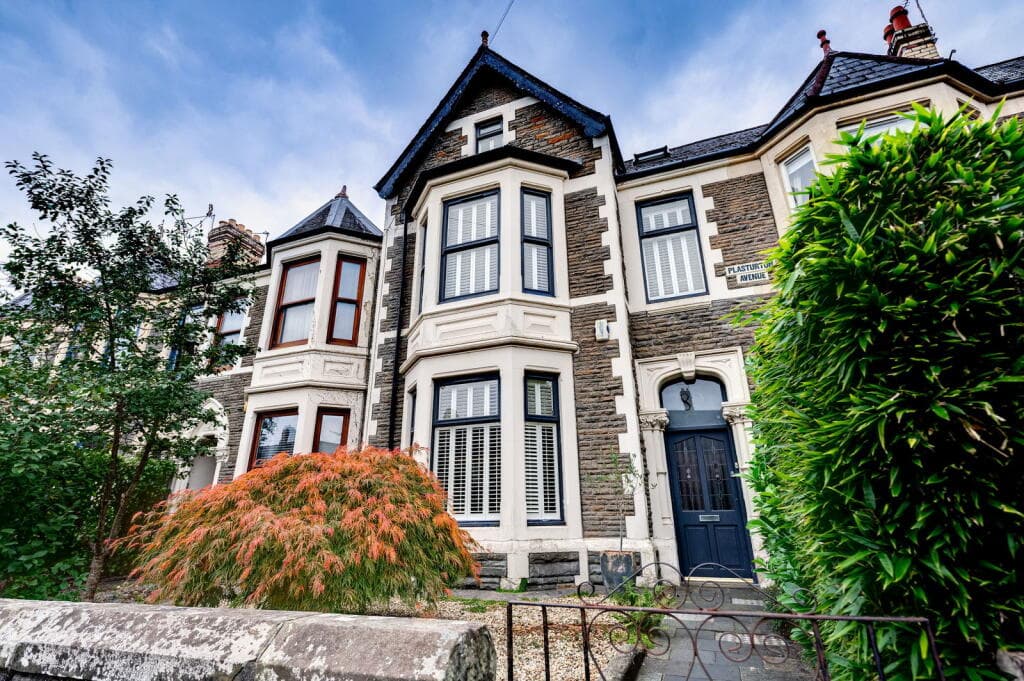 3 bedroom terraced house for sale in Plasturton Avenue, Pontcanna, Cardiff, CF11 9HN, CF11