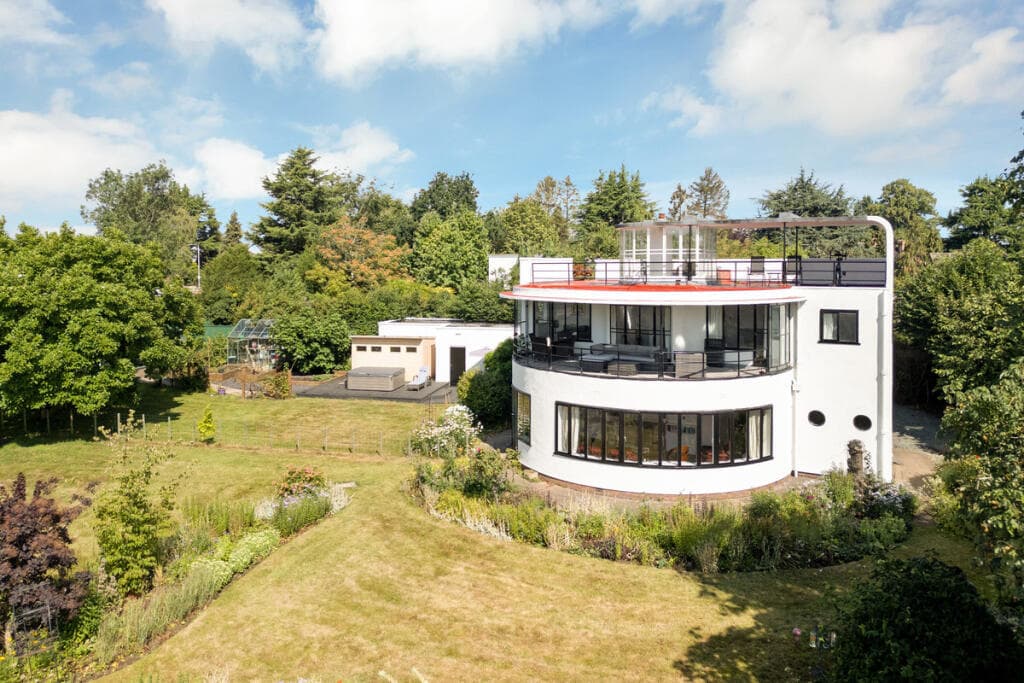 4 bedroom detached house for sale in Sun House, Hallams Lane, Chilwell, NG9