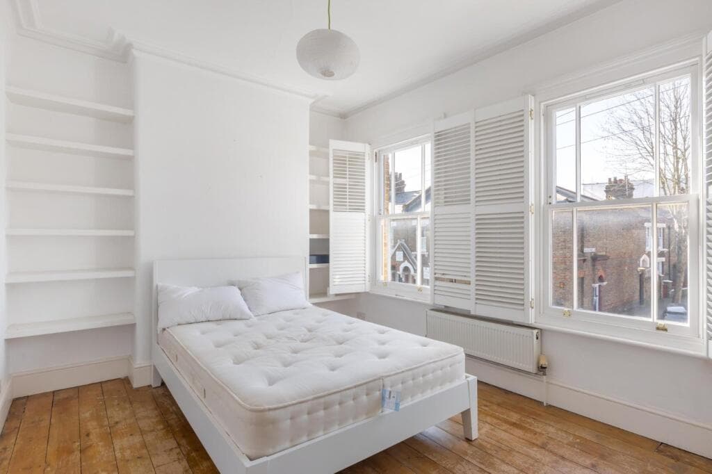 2 bedroom house for sale in Birley Street,
Battersea, SW11