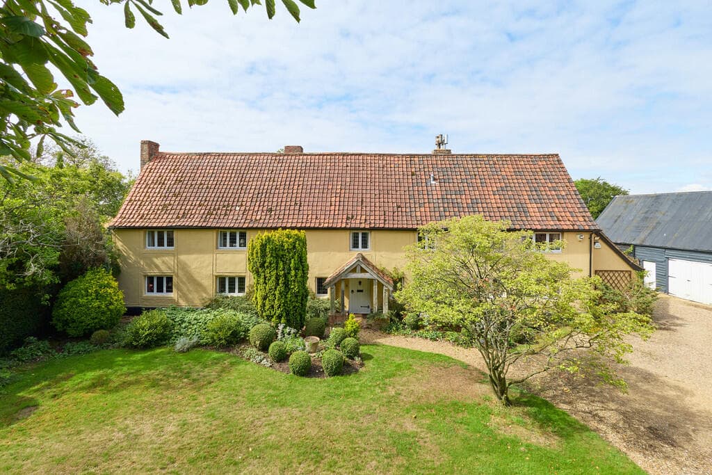 6 bedroom detached house for sale in Castle Camps, Cambridge , CB21