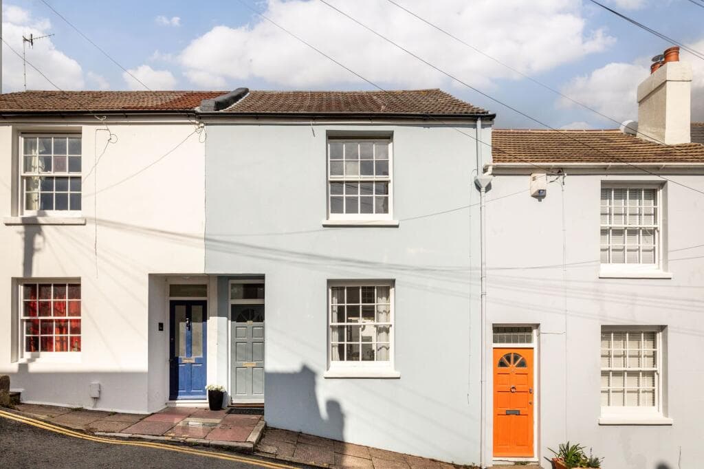 2 bedroom terraced house for sale in Terminus Street, Brighton, BN1
