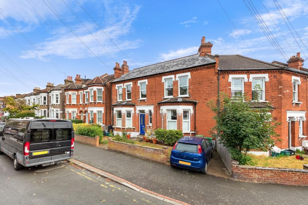 2 bedroom flat for sale in Venner Road, London, SE26