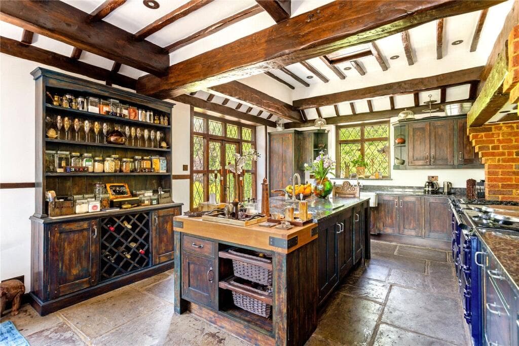 6 bedroom detached house for sale in The Downs, Leatherhead, Surrey, KT22