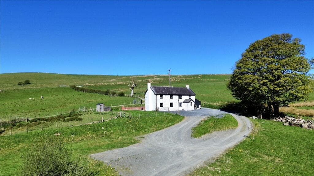 3 bedroom detached house for sale in Abbeycwmhir, Llandrindod Wells, Powys, LD1