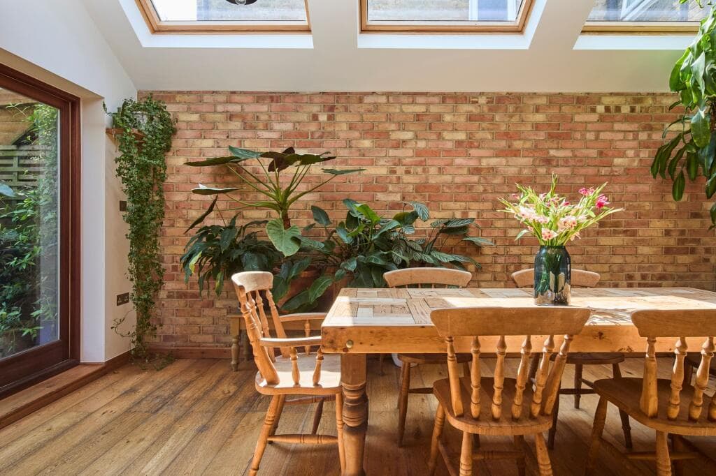 3 bedroom terraced house for sale in Hanover Road, London, N15