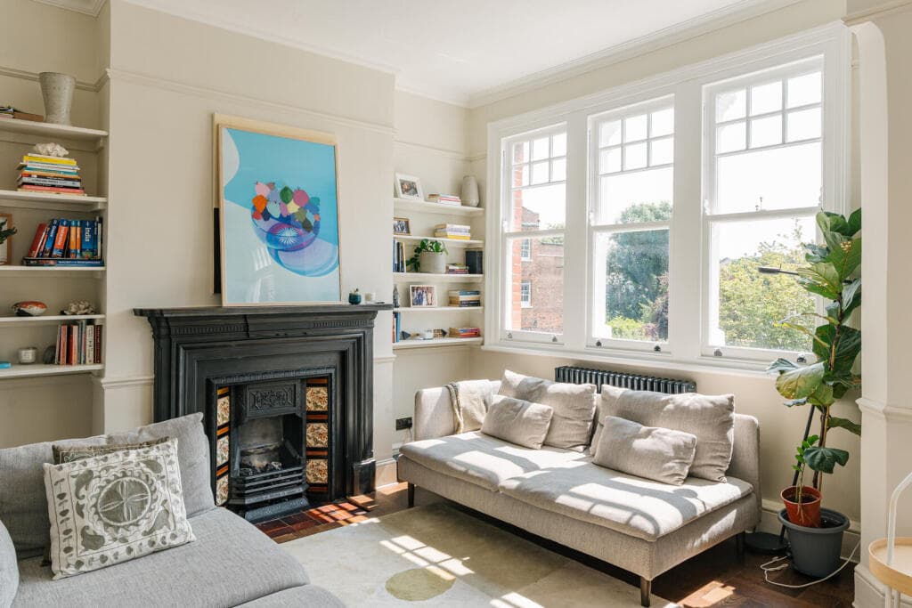 3 bedroom flat for sale in Felix Avenue, N8