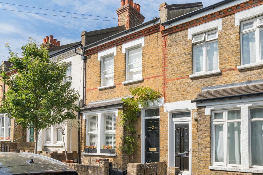 3 bedroom terraced house for sale in Ladas Road, West Norwood, London, SE27