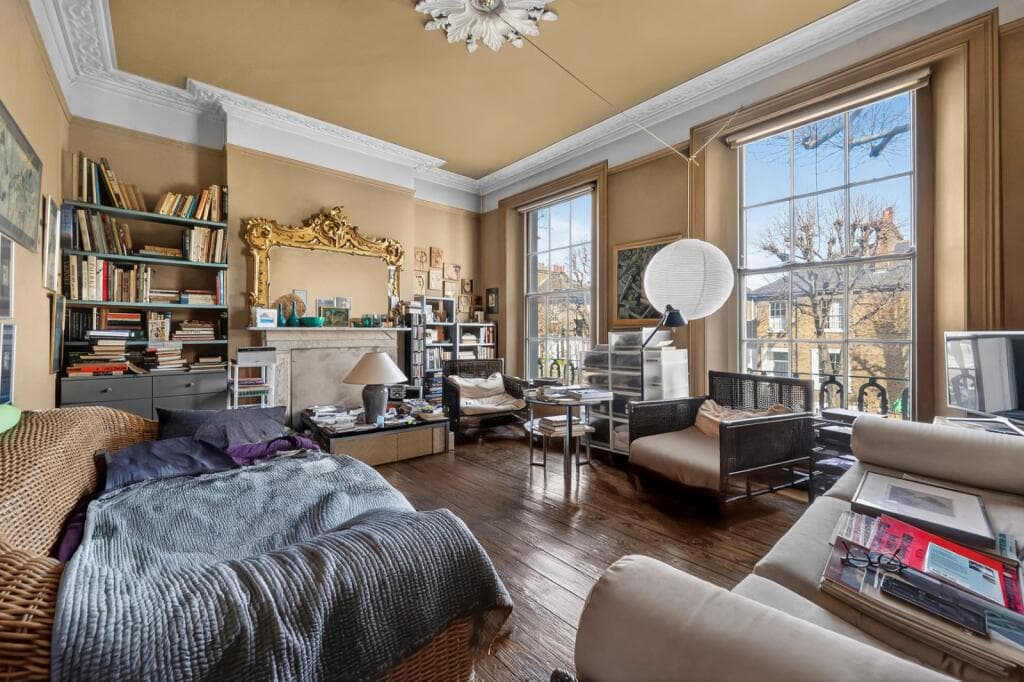 3 bedroom terraced house for sale in Hemingford Road,
Barnsbury, N1